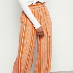 Women’s pants. Orange & white